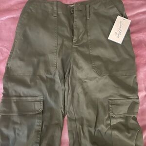 Universal Thread Olive Cargo Pants